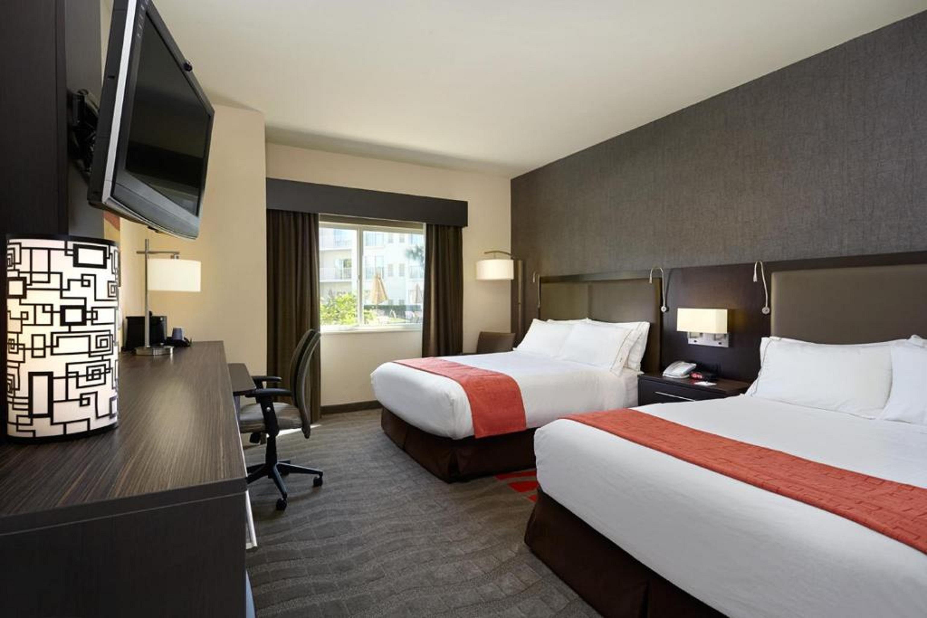 Holiday Inn Express & Suites Naples Downtown - 5Th Avenue By Ihg Eksteriør bilde